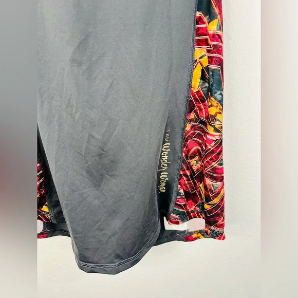 Her Universe Women's Grey Red Graphic Strappy Tank Top Small Athletic Chic - Picture 4 of 8